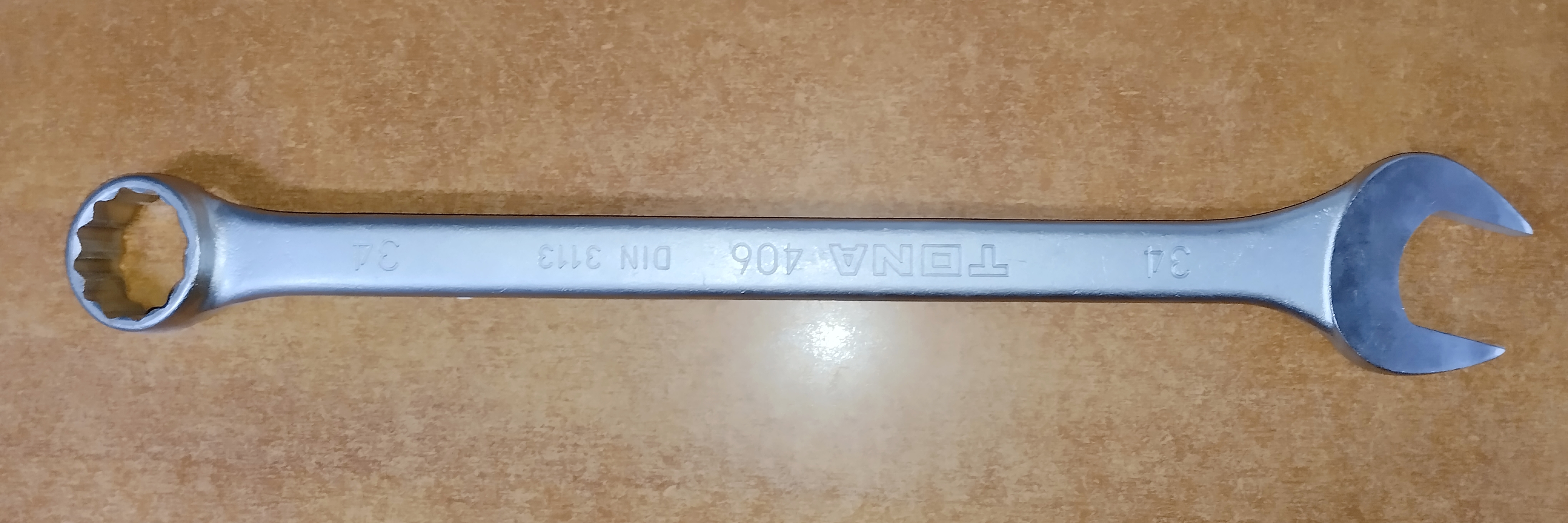 Klíč očkoplochý metrický 34 mm, Tona Expert DIN 3113
