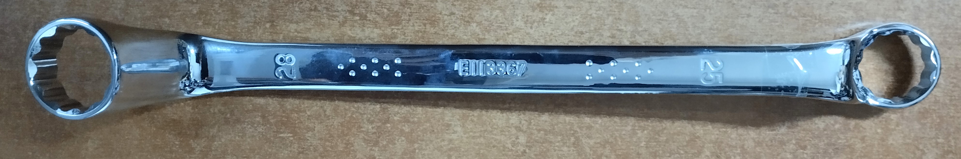 Klíč oboustranný očkový vyhnutý 25x28 mm, Tona Expert E113367
